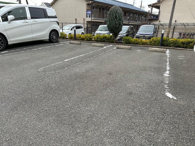 ベル・エトワールＢ 駐車場