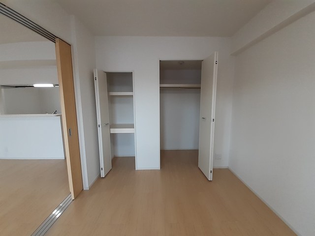 オーキッド　バレー 収納