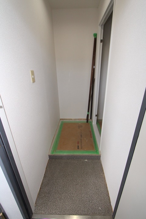 レオハイム長尾３ 玄関