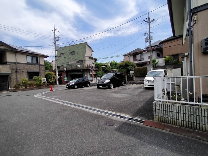 クレール山之上 駐車場