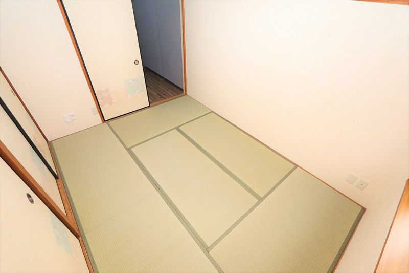CLEAR HOSHIGAOKAⅡ 駐車場