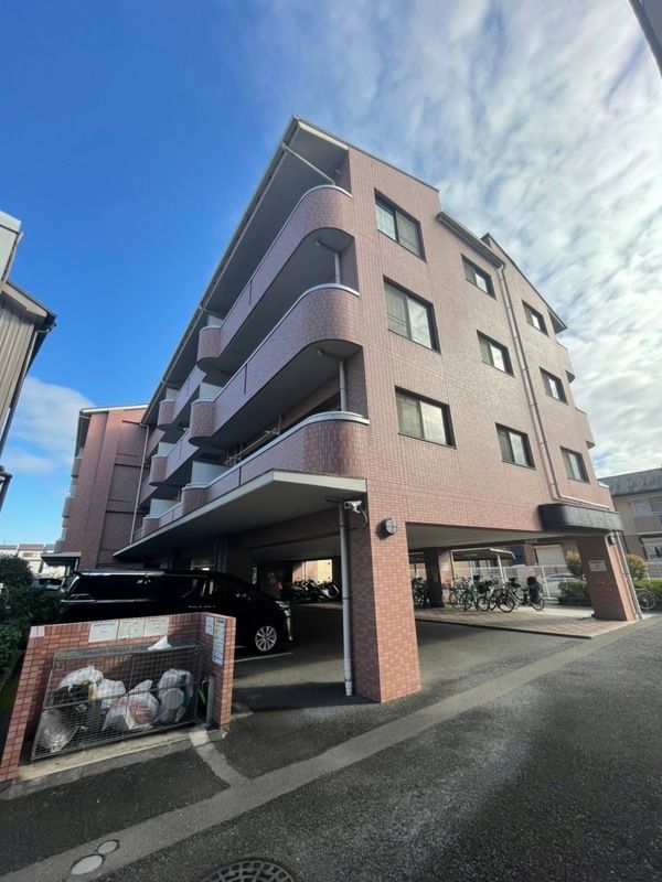 アビタシオン長尾駅前 外観