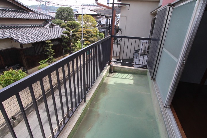 藤阪元町1丁目貸家 ベランダ