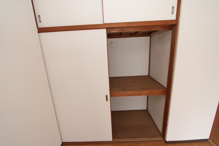 クレセント 収納