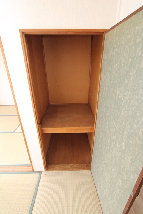 ユニメント鏡畑B棟 収納