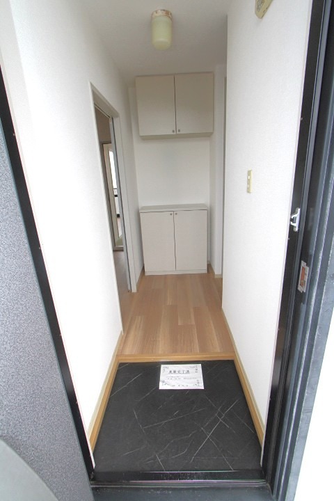 サニーハイツ 玄関