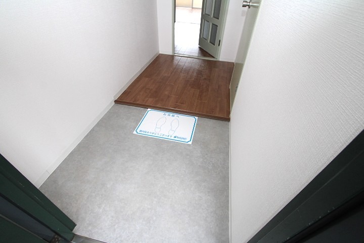 ハイツコスモス 玄関