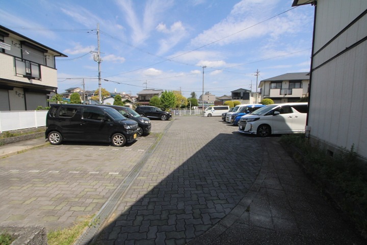 サンアレイ下野Ⅰ 駐車場