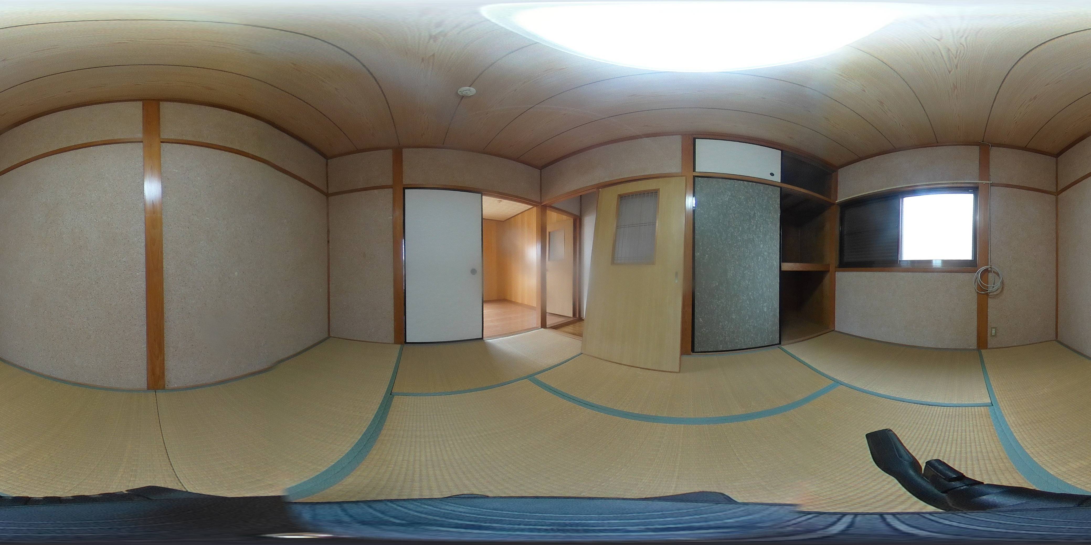 長尾東町３丁目54-7　賃家　左側 和室