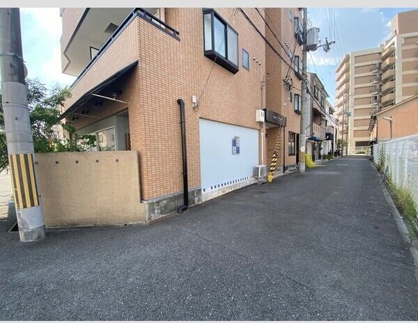 メゾンフラッグ 駐車場