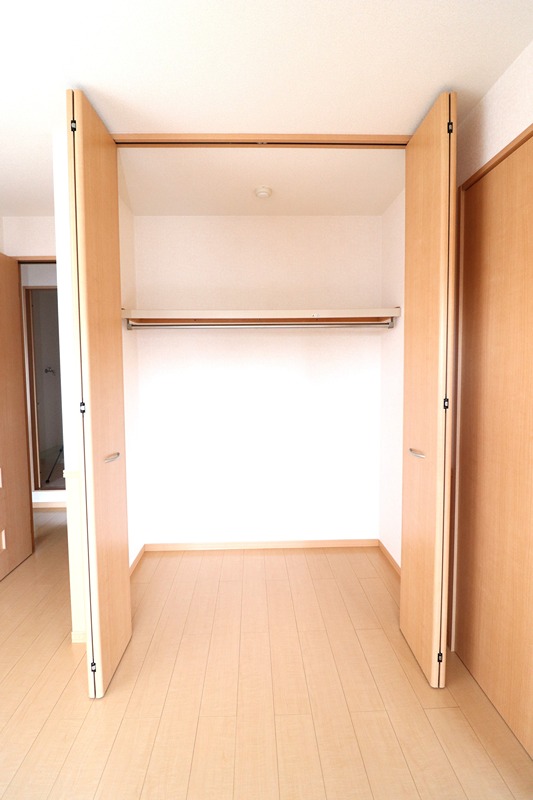 エストコリーヌ　Ⅱ番館 収納
