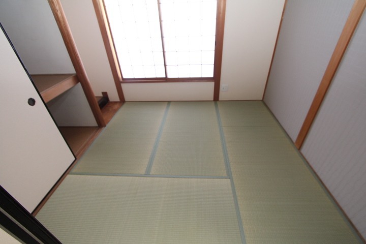 須山町7-22　賃家 ベッドルーム