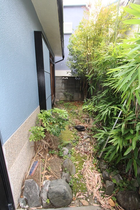 岡山手町14-16貸家 エントランス