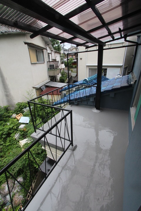 岡山手町14-16貸家 ベランダ
