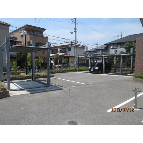 グリーンミモザ小林 駐車場