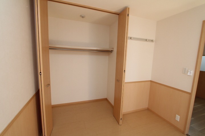 ルミエール東中振Ｃ棟 収納
