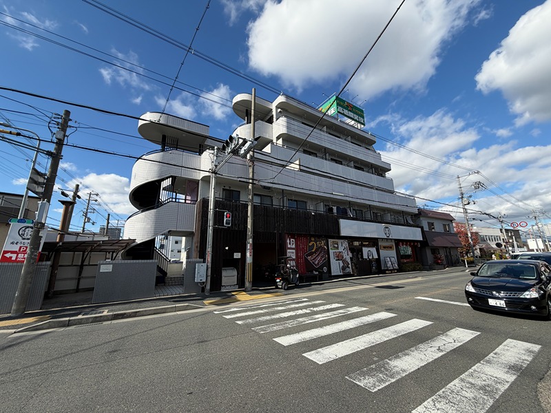 シャンテー招提 外観