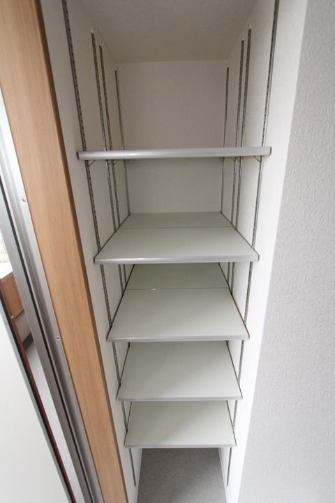 シャンテー長尾 収納