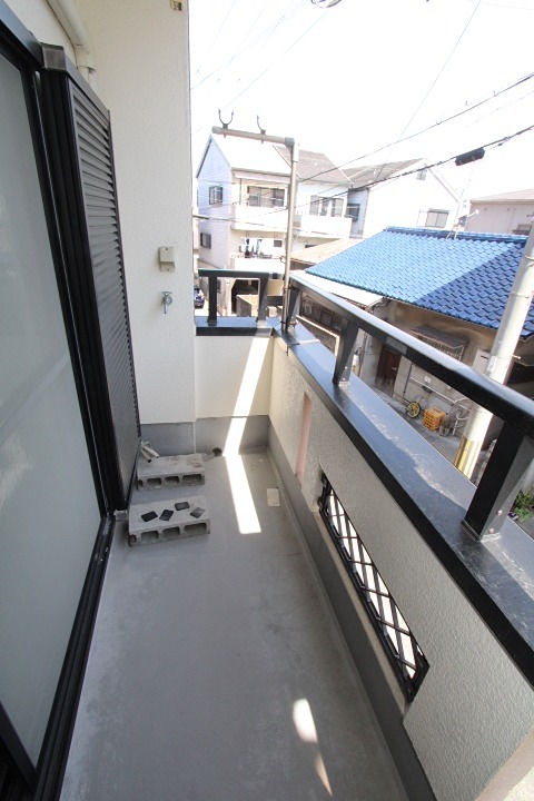 須山町4-10　賃家 ベランダ