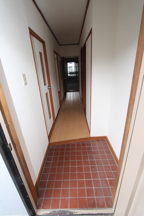 トモエマンション 玄関