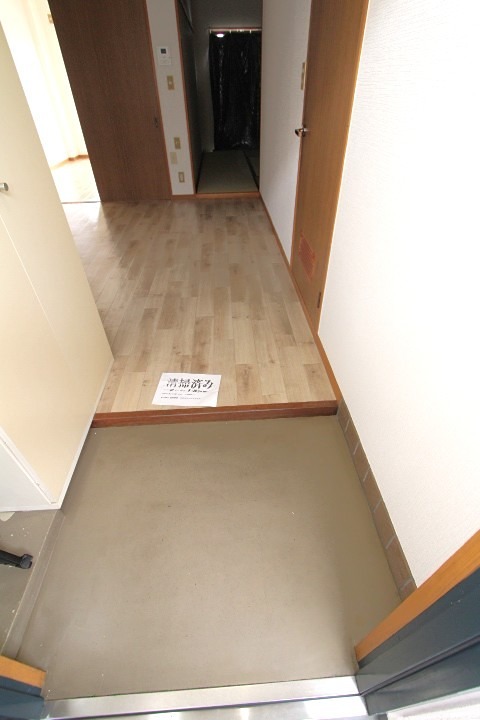 ルアージュＡ棟 玄関