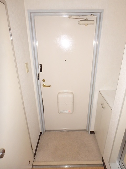 サンライズ枚方 玄関