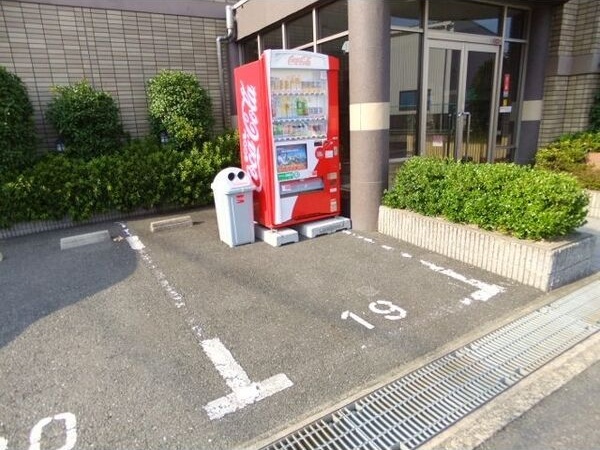 ベルメゾン宮下 駐車場