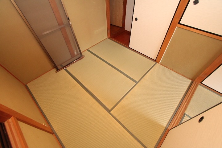貸家 枚方市伊加賀寿町7-9 玄関