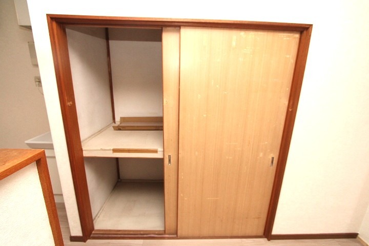 貸家 枚方市伊加賀寿町7-9 収納