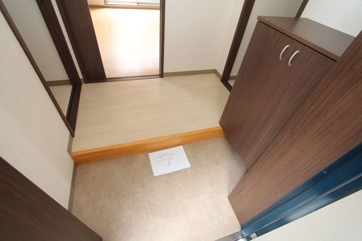 ユグドラシルハザマ 玄関