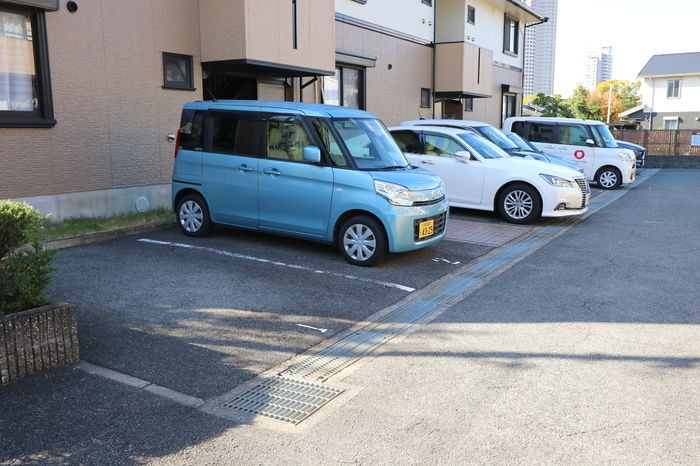 プランドール南楠葉　Ｂ棟 駐車場