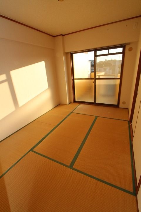ウィスタリア エントランス