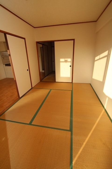 ウィスタリア ベッドルーム