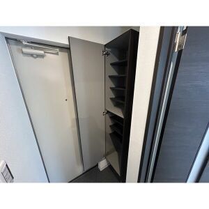 ジーメゾン渚元町クレサス 玄関