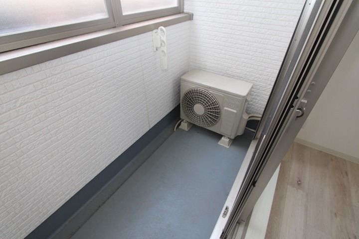 クリエオーレ出口 ベランダ