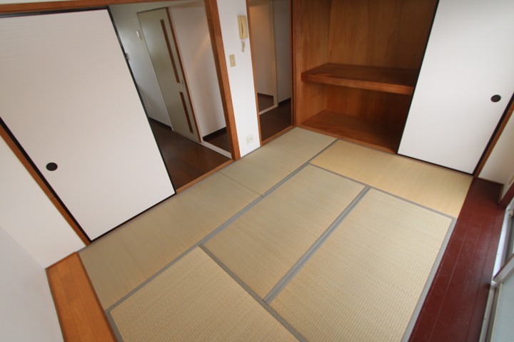 ビレッジハウス春日Ⅰ4号棟 ロビー