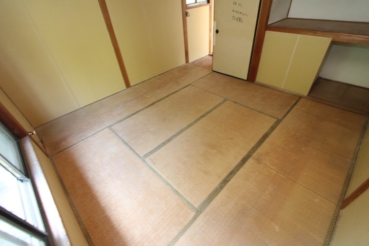 貸家 枚方市招提大谷３丁目 玄関