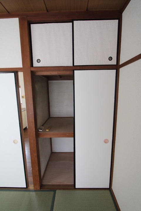 長尾家具3丁目5-39　賃家 収納