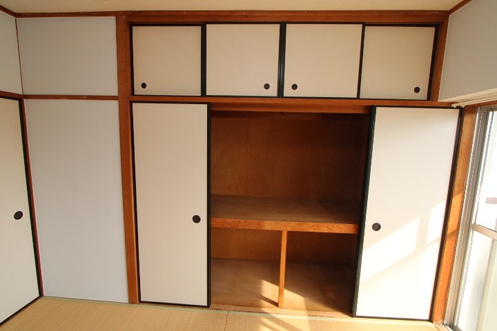 家具町ハイツ 収納