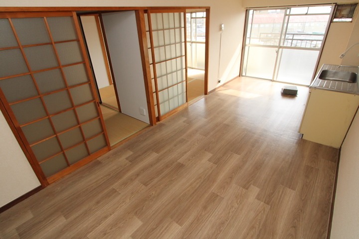 家具町ハイツ リビング