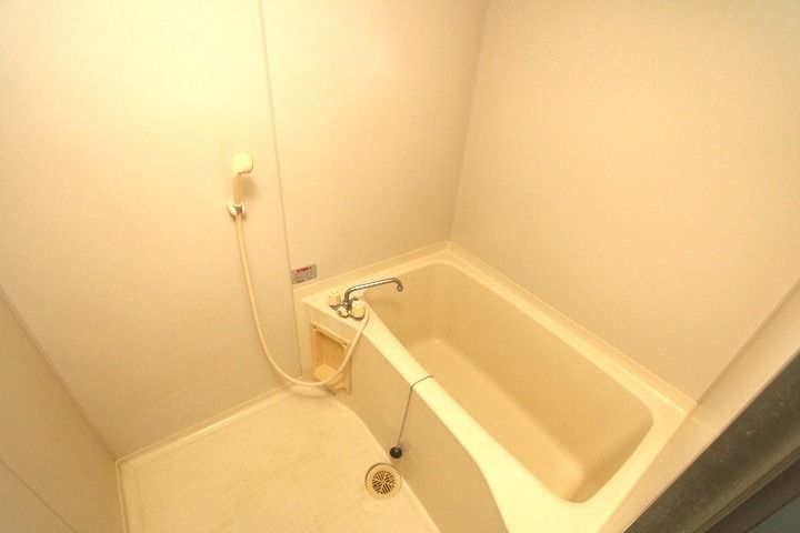 三熊ハイツ渚7号 風呂画像