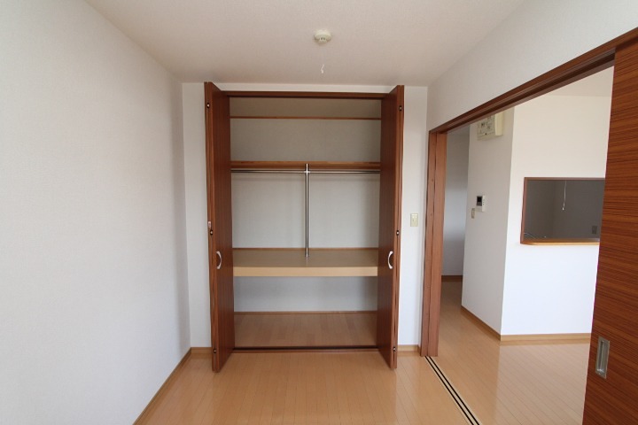 サンライズ 収納