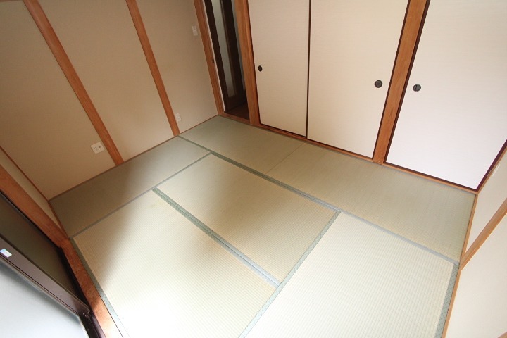 向井ハイツ(左) ベッドルーム