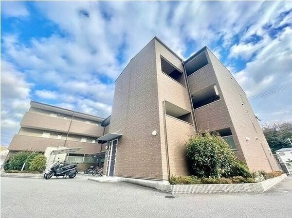 アンプルール　フェール　ベレーザ 外観