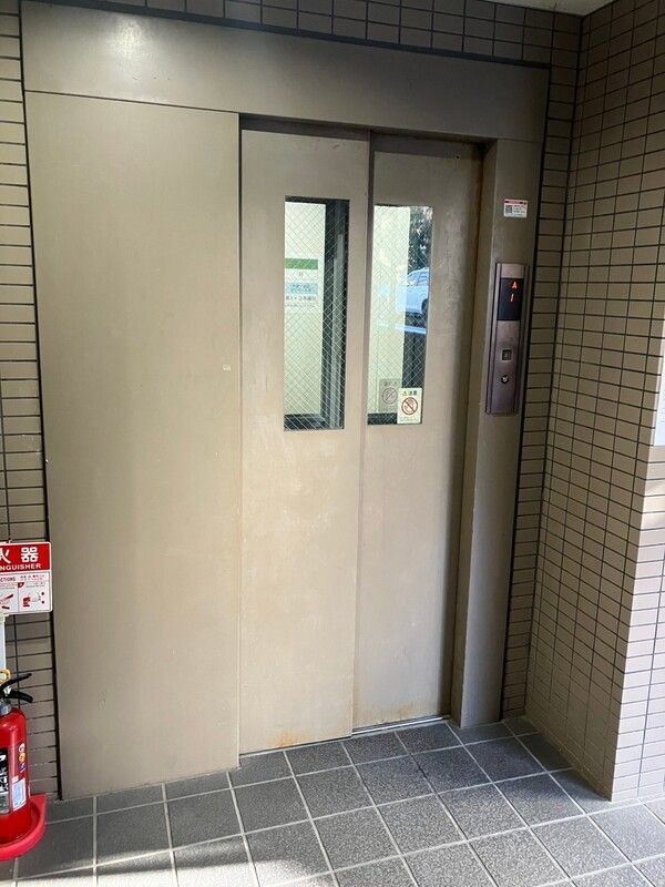 アルカディア枚方 エントランス