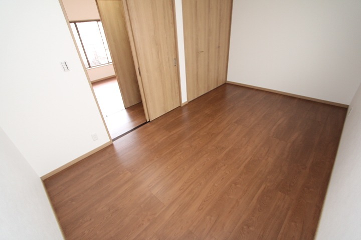 MAYUMIハウス436　長尾家具町３丁目5-33　賃家 リビング