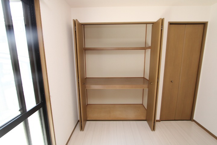 プランドール南楠葉　Ａ棟 収納