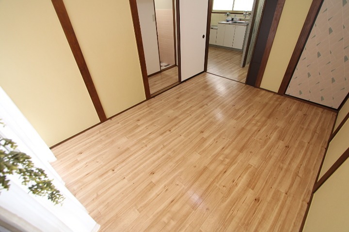 貸家 枚方市東船橋２丁目40-8 リビング