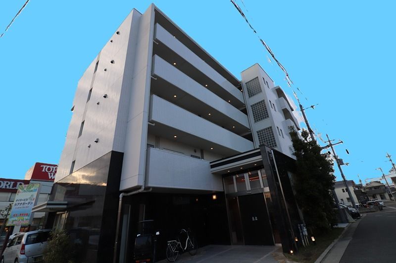 プレシス枚方 外観