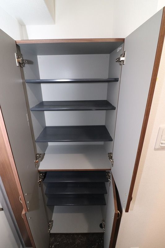 プレシス枚方 収納